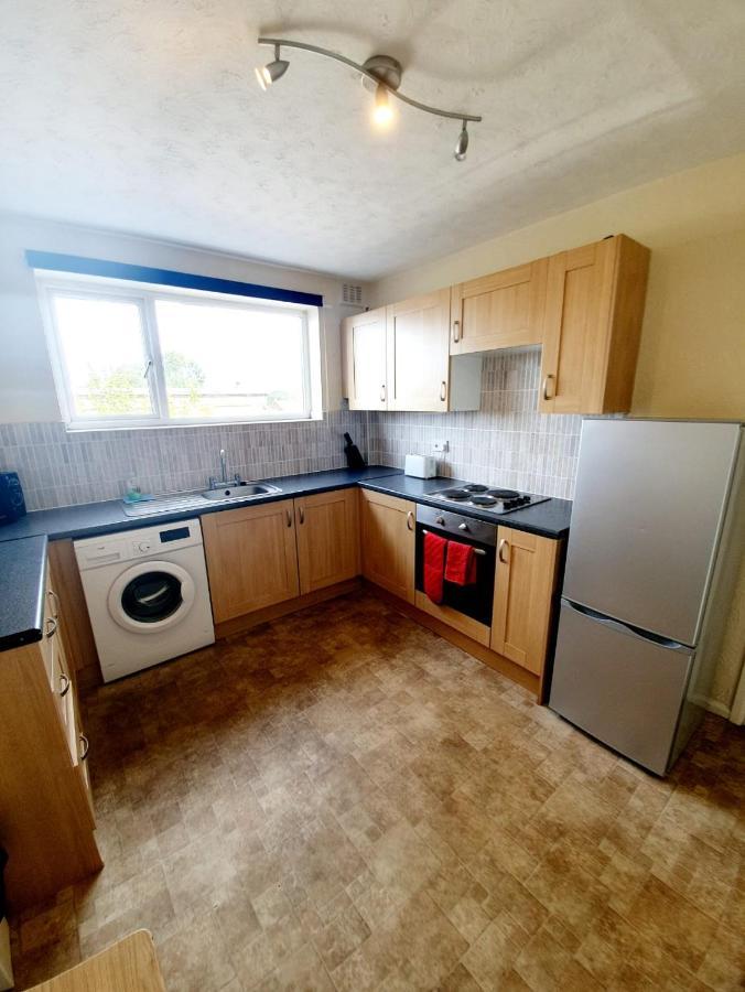 Rayleigh Town Centre 3 Bedroom Apartment Exterior photo